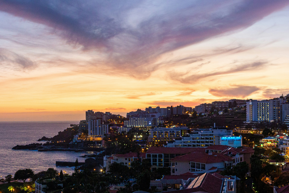 V32 - New Years Eve Madeira Fireworks and Sailing - SantaMariaManuela